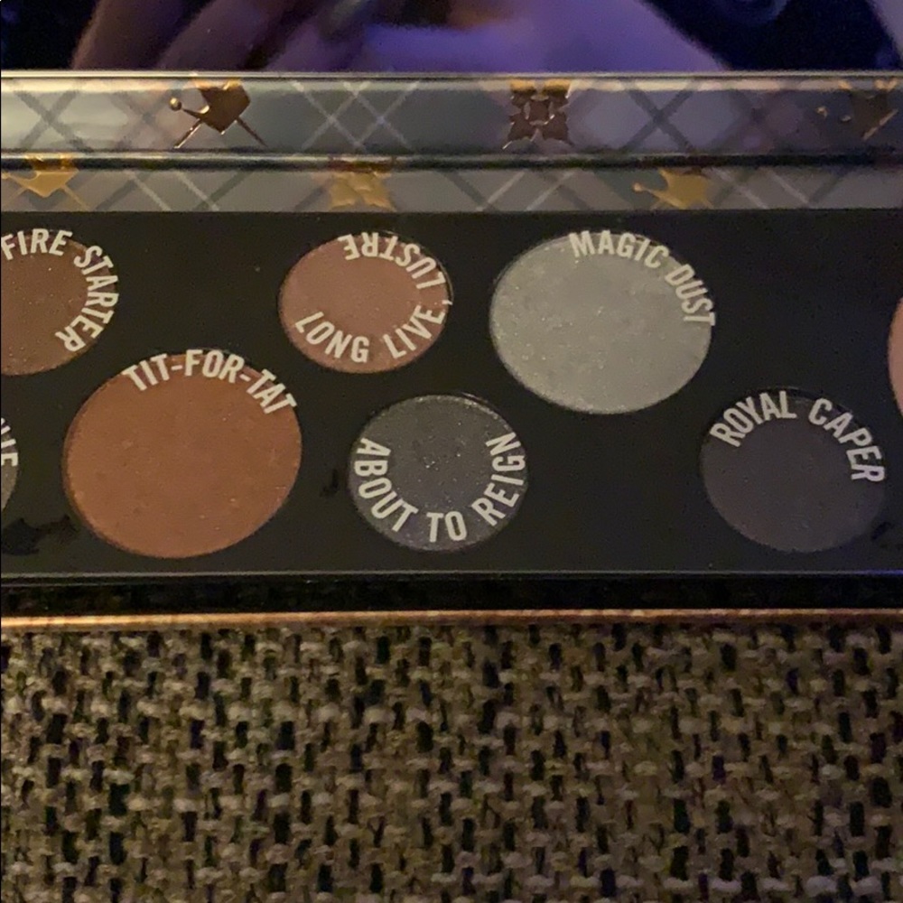 MAC qween supreme eyeshadow highlighter palette - Picture 5 of 8